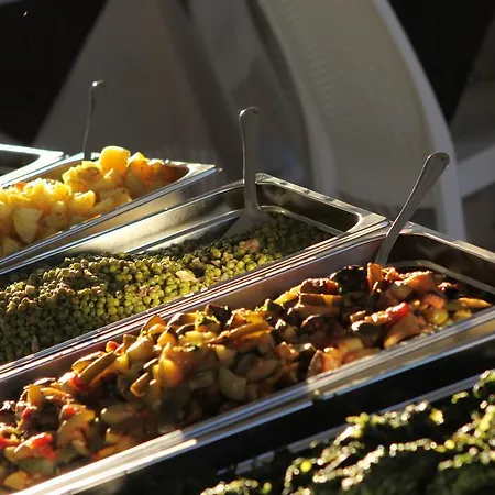Hotel Park Village 4*