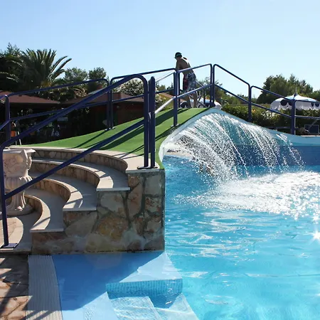 Hotel Park Village 4*
